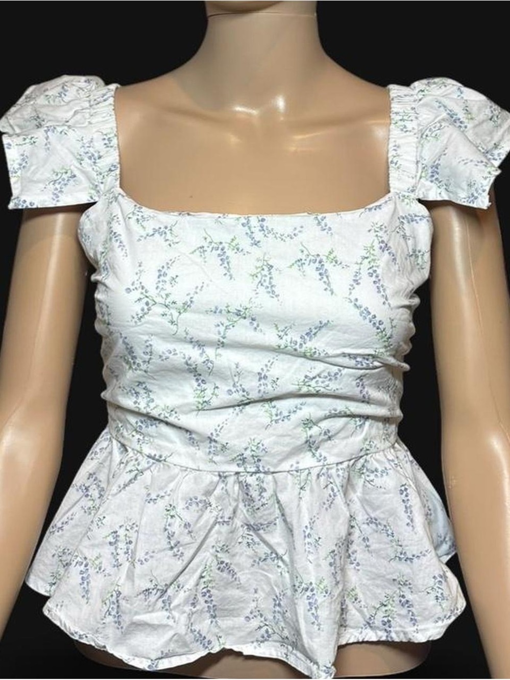 Francesca's Collections White Floral Square Neck Peplum Top